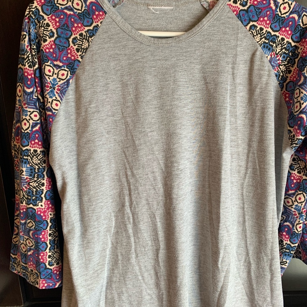 Lularoe Randy tee, 3/4 sleeve. Grey with multi colored sleeves. Size M